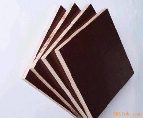 ������ľģ��